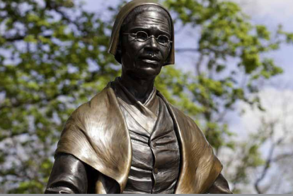 Sojourner Truth Takes the Stage
A celebrated reformer, famous for advocating African-American rights, Sojourner Truth’s first known public appearance was at the 1850 Women’s Rights Convention in Worcester. For a time, she lived in the Florence section of Northampton, where this statue was dedicated to her memory in 2002