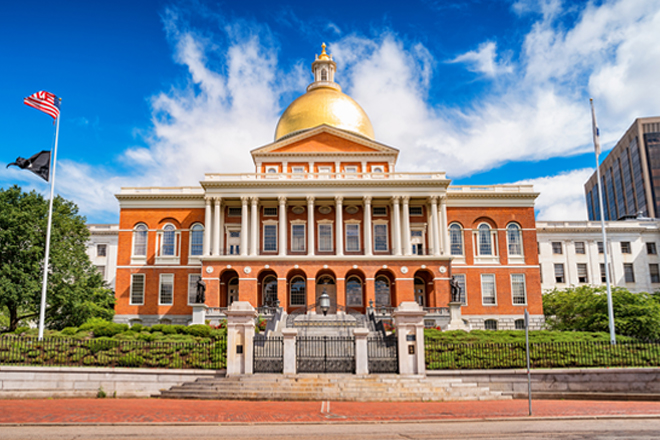 Photo of the Massachusetts State House in bright sunlight